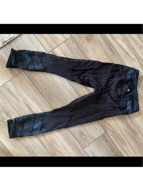 Lululemon mesh tights
